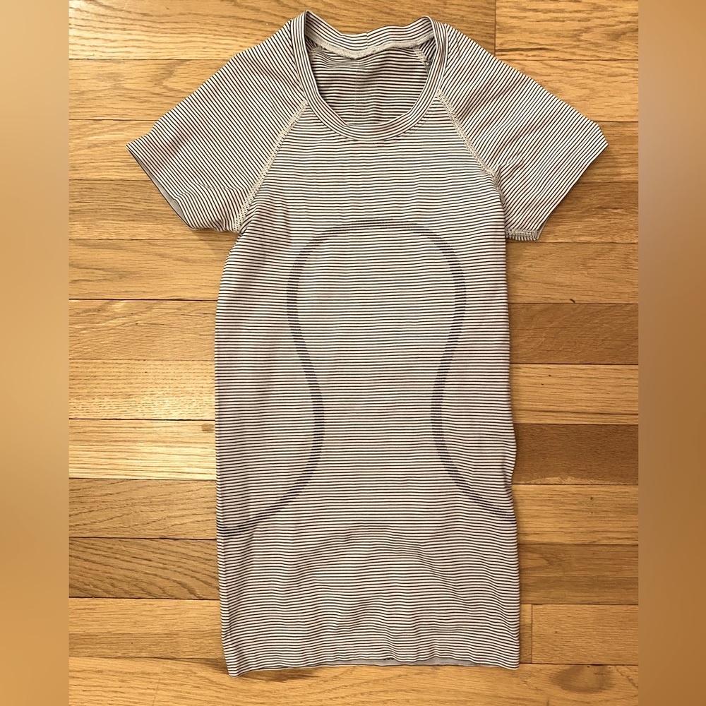 Short Sleeve Swiftly Tech 2.0 Lululemon